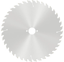 Pilový kotouč do okružní pily z kovu s mnoha ostrými zuby a středovým otvorem.