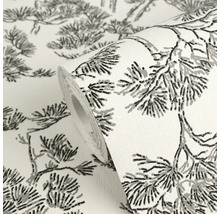 Role tapety s černo-šedým vzorem borovicových větví.