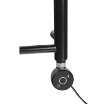 Detailní pohled na termostat topení s regulací teploty