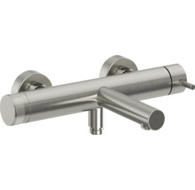 Nástěnná vanová baterie z kartáčované nerezové oceli s válcovým výtokem.