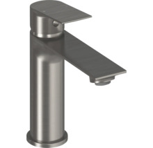 Umyvadlová páková baterie z kartáčovaného kovu s plochým výtokem.