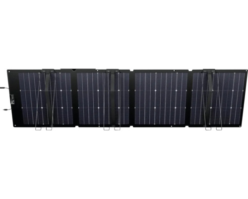 Skládací solární panel se čtyřmi moduly a integrovanými stojany pro mobilní napájení.