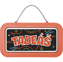 Dětská jmenovka se jménem Tadeáš v komiksovém stylu s hvězdami a řetízkem na zavěšení.