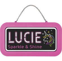 Tabulka na dveře s řetízkem na zavěšení, jméno Lucie, motiv jednorožce a nápis Sparkle a Shine