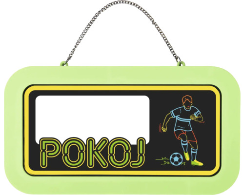 Cedulka na dveře s motivem fotbalisty, nápisem POKOJ, polem pro jméno a kovovým řetízkem.