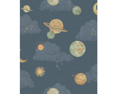 Tapeta s planetami, prstenci, srpky měsíce, slunci, souhvězdími a mraky v akvarelovém stylu.