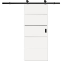 Bílé posuvné dveře se čtyřmi vodorovnými liniemi, černé kování s paprskovými kolečky a černou zapuštěnou úchytkou.