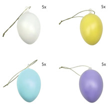 20dílná sada plastových velikonočních vajíček k zavěšení, po 5 kusech v bílé, žluté, modré a fialové barvě.