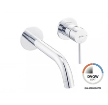 Nástěnná umyvadlová baterie AVITAL, chromovaná, se zahnutým výtokem a pákovou baterií, certifikace DVGW.