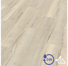 Laminátová podlaha ve světlém dekoru dřeva s viditelnou strukturou, odolná proti vodě až 24 hodin a snadno udržovatelná.