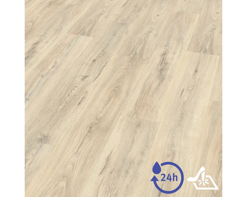 Laminátová podlaha se vzhledem světlého dřeva s 24hodinovou ochranou proti vodě a vysokou odolností proti poškrábání.