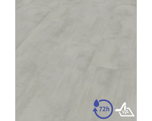 Podlahová krytina ve vzhledu betonu, odolná proti vodě až 72 hodin a odolná proti nárazům.