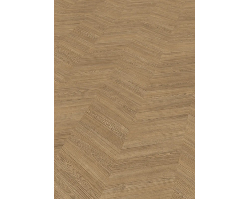 Podlaha se vzorem chevron s dřevěnou strukturou a vzhledem dubu