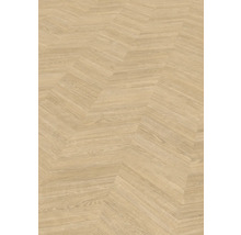 Podlahová krytina ve vzhledu dřeva se vzorem chevron.