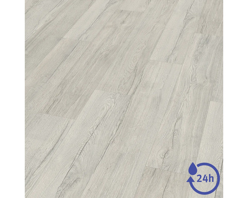 Laminátová podlaha se vzhledem dřeva s odolností proti vodě po dobu 24 hodin.