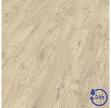 Laminátová podlaha ve světlém dekoru dřeva s texturou a suky. Označení pro 24hodinovou odolnost proti vodě.