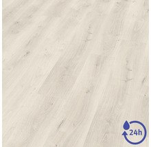 Voděodolná laminátová podlaha ve světlém dekoru dřeva s ochranou proti vlhkosti po dobu 24 hodin.