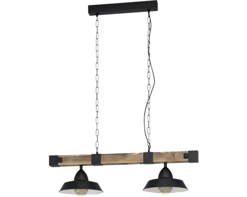 Závěsné svítidlo se dvěma žárovkami v industriálním stylu s dřevěným trámem a černými kovovými stínidly na řetězech.