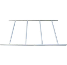 Podlahový rám pro zahradní domek z kovu, obdélníková konstrukce s příčnými vzpěrami.