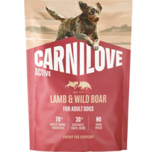 Carnilove Active krmivo pro dospělé psy s jehněčím a divočákem, 70 procent živočišných složek, bez obilovin a brambor.