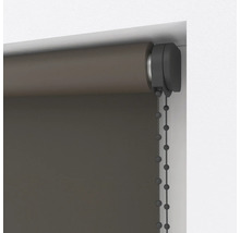 Boční stahovací roleta s perličkovým řetízkem a držákem pro montáž do okenního výklenku.