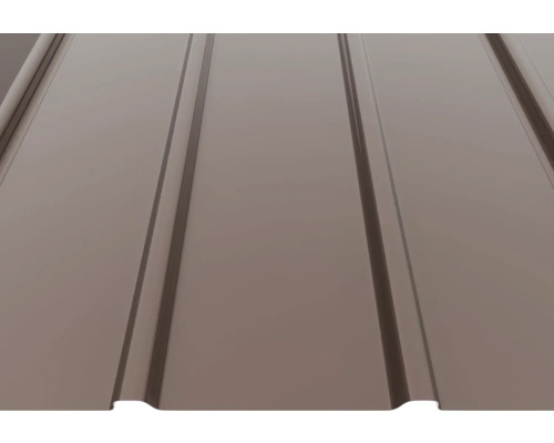 Kovový trapézový plech s podélnými profily pro zastřešení a opláštění stěn.