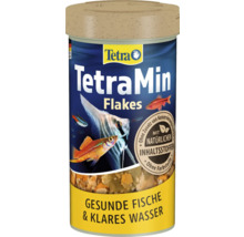 Krmivo TetraMin Flakes v dóze, vločkové krmivo pro okrasné ryby s přírodními složkami pro čistou vodu.