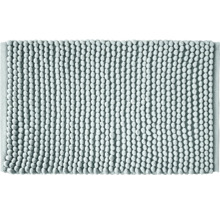 Světle modrá koupelnová předložka z žinylky s nopkovou strukturou.