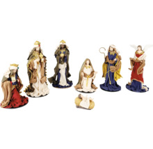Sada vánočních figurek do betléma z pryskyřice a látky, obsahující Marii, Josefa, Ježíška, tři krále a anděla.