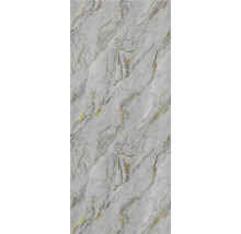 Nástěnný panel s mramorovým efektem v šedé barvě se zlatými žilkami.