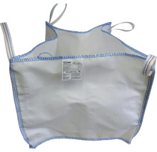 Bílý Big Bag vak se čtyřmi uchy a modrým šitím pro sypké materiály.
