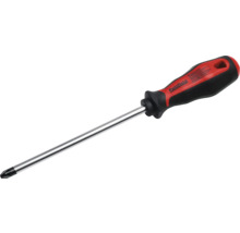 Křížový šroubovák Pattfield s ergonomickou rukojetí a kovovým dříkem.