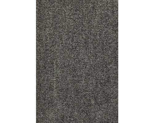 Šedý vpichovaný koberec s hustým, strukturovaným povrchem.