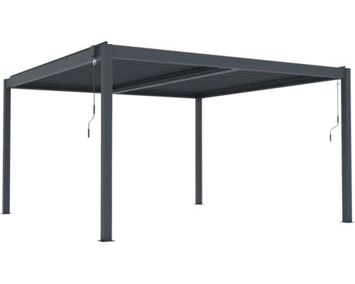 Volně stojící kovová pergola s nastavitelnou lamelovou střechou a ručními klikami pro ovládání.