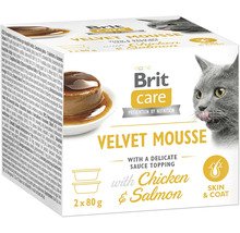 Brit care Velvet Mousse krmivo pro kočky s kuřecím masem a lososem, 2 krát 80 gramů.