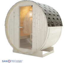 Kruhová sudová sauna ze světlého dřeva s prosklenými dveřmi, tmavými šindeli a vnitřním osvětlením. Logo Sanotechnik.