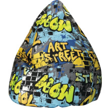 Sedací vak s graffiti designem s nápisem Art Street a motivem cihlové zdi.