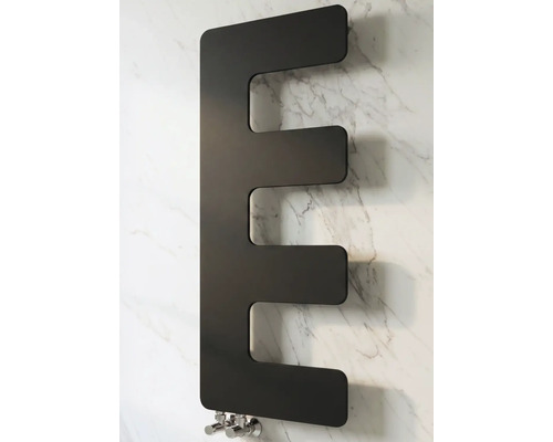 Designové topné těleso Rotheigner 870 x 360 x 62-90 mm připojení 1/2" dole na jedné straně