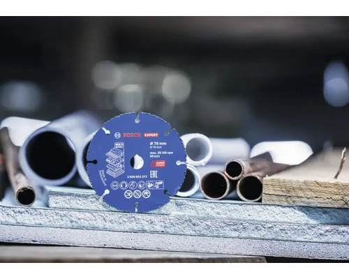 Dělicí kotouč Bosch Expert MultiMaterial pro úhlové brusky, průměr 76 milimetrů, upínací otvor 10 milimetrů, pro různé materiály