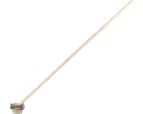Zahradní koště s dlouhou dřevěnou násadou a kartáčovou hlavou Garden Tools.