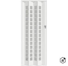 Bílé plastové skládací dveře s prosklením a klikou pro prostorově úsporné oddělení místností (Image AI modified or generated)