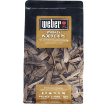 Udicí štěpky Weber Whiskey 0,7 kilogramu v uzavíratelném balení pro intenzivní kouřové aroma při grilování.
