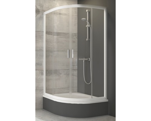 Sprchový kout se sprchovou baterií v koupelně