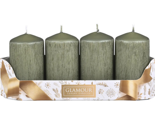 Čtyři rustikální válcové svíčky se strukturovaným povrchem v ozdobném dárkovém balení s logem Glamour Luxury Candles.