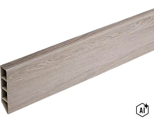 Plastová podlahová lišta s dekorem dřeva (Image AI modified or generated)