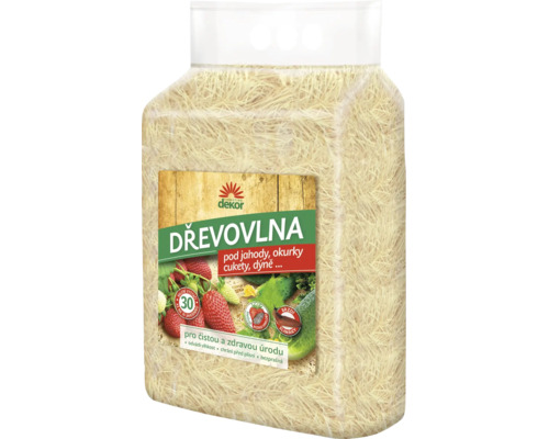 Drevovlna pod jahody a zeleninu v pruhlednem plastovem obalu