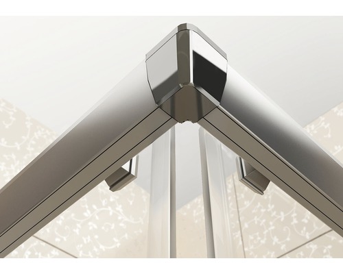 Detail rohového profilu sprchového koutu