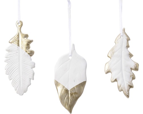 Porcelánový list závěsný, více druhů Tři dekorativní listy se závěsem, částečně zdobené