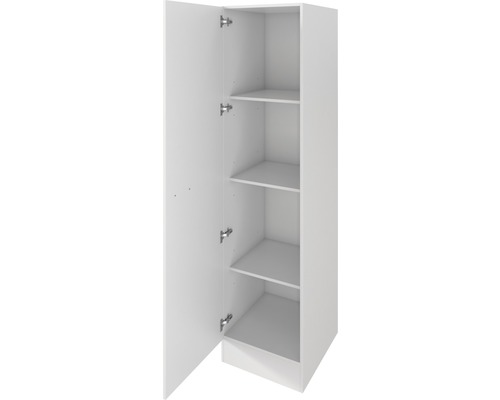 Otevřená vysoká skříň s policemi