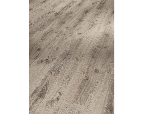 Detail laminátové podlahy s dřevěnou strukturou